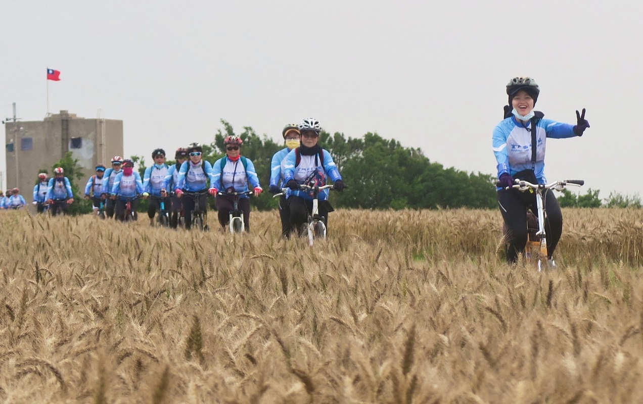 Visit the Guningtou Broadcasting Station and travel through the golden wheat waves