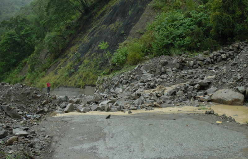 冷暖交鋒梅涼心 登山要留心