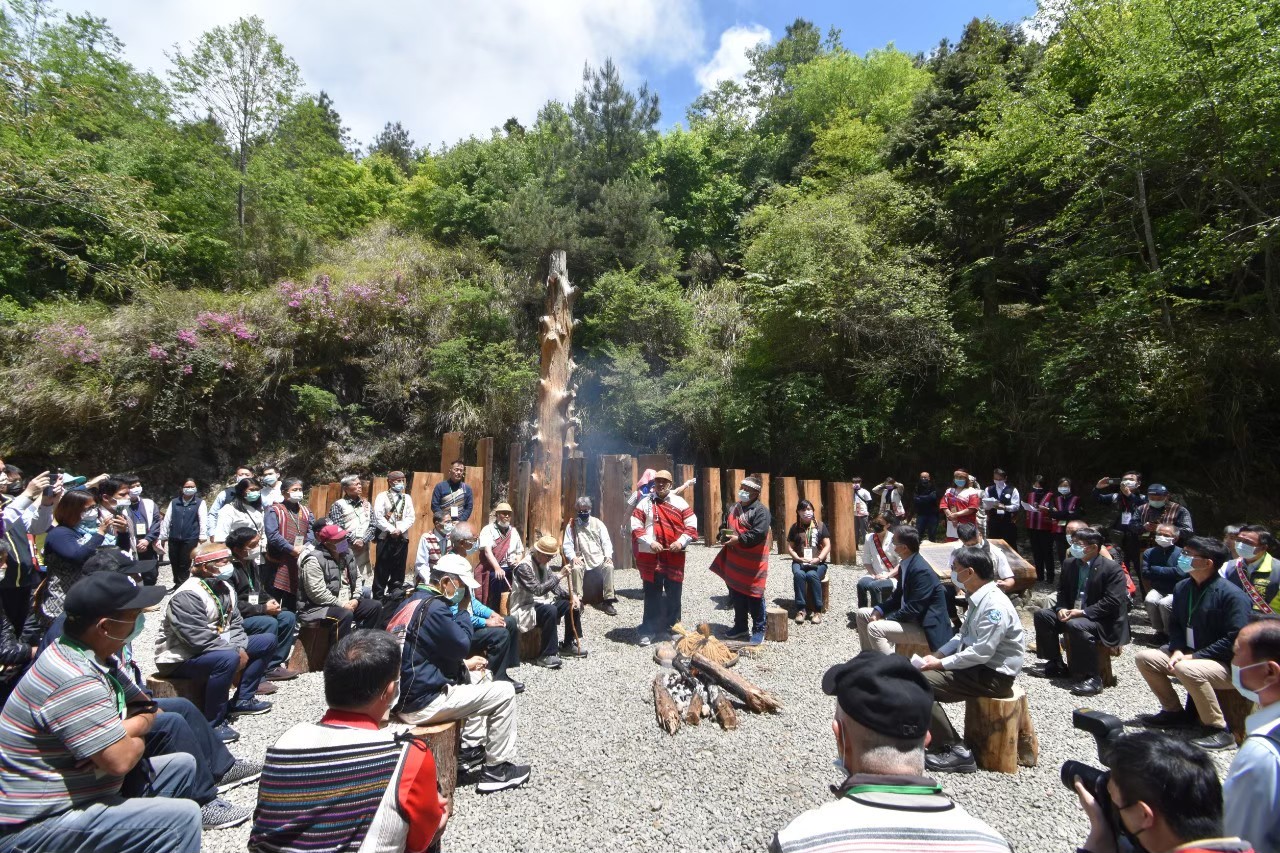 110年4月23日舉辦TAYAL泰雅爾Skaru流域部落群與國家山林治理機關Sbalay和解儀式(原民會提供)