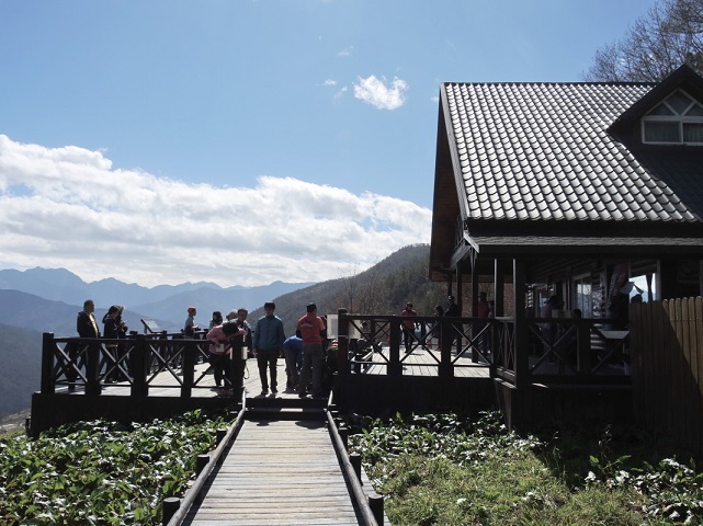 雪山登山口觀景平台