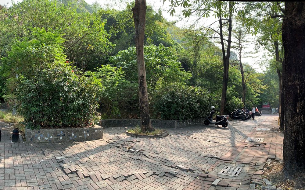 翠華路登山口。