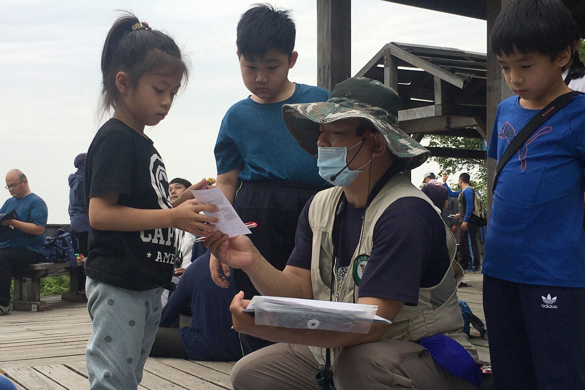由高雄鳥會專業講師帶領互動體驗