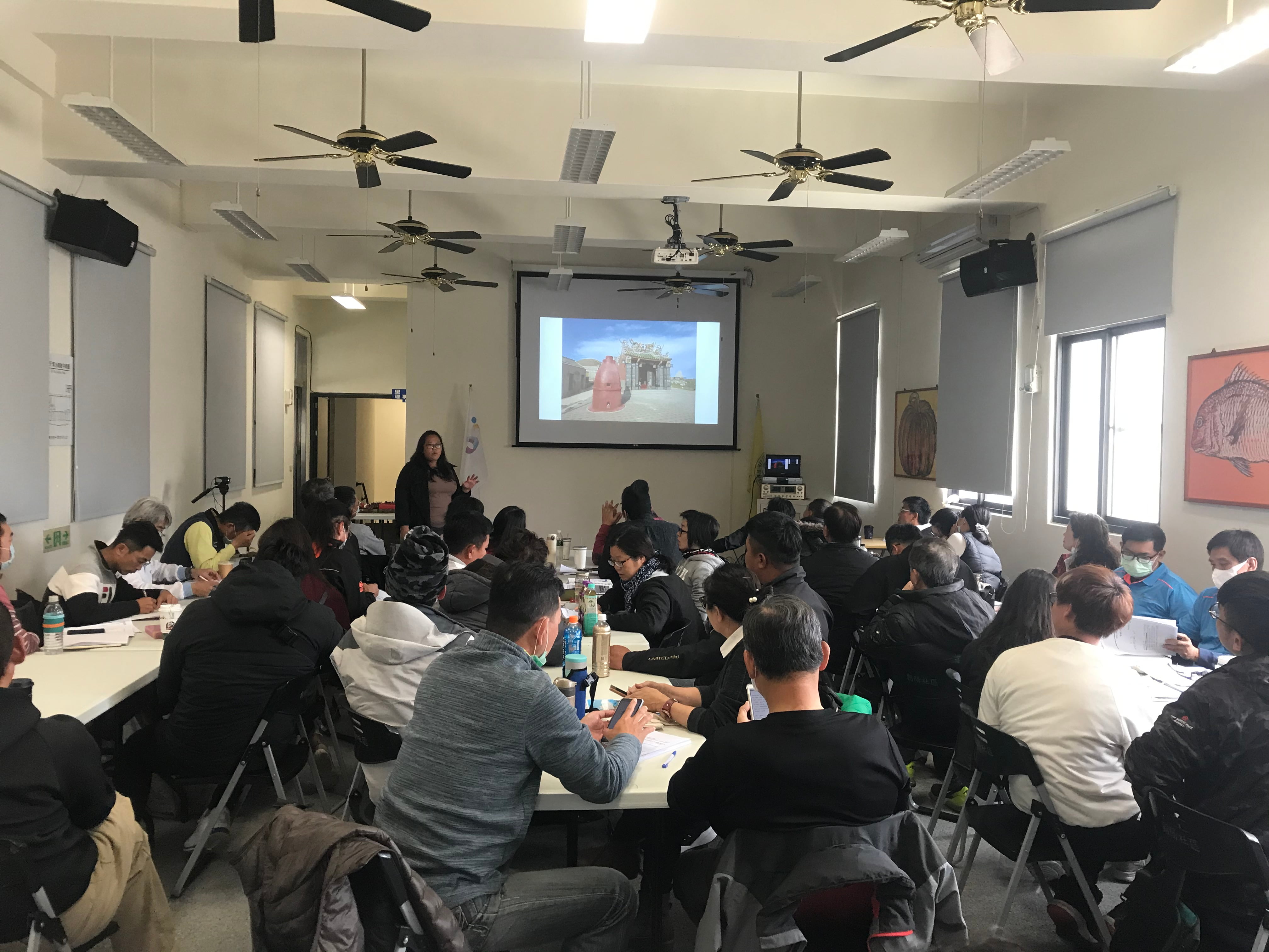 110年澎湖南方四島國家公園解說人員培訓初階課程馬公場學員解說情形