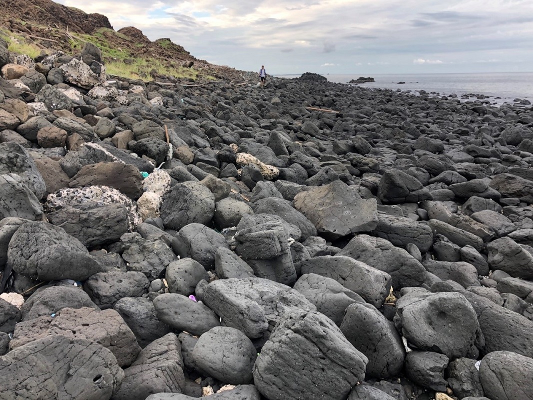 海漂廢棄物清除完畢之東吉嶼海岸