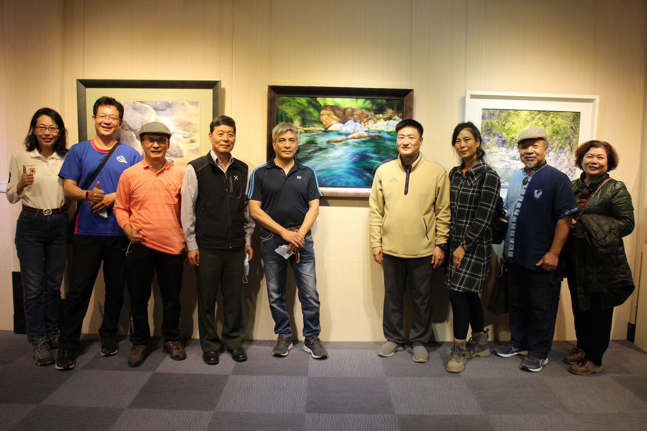 親山近水-新北市現代藝術協會藝術展(藝術家合影)