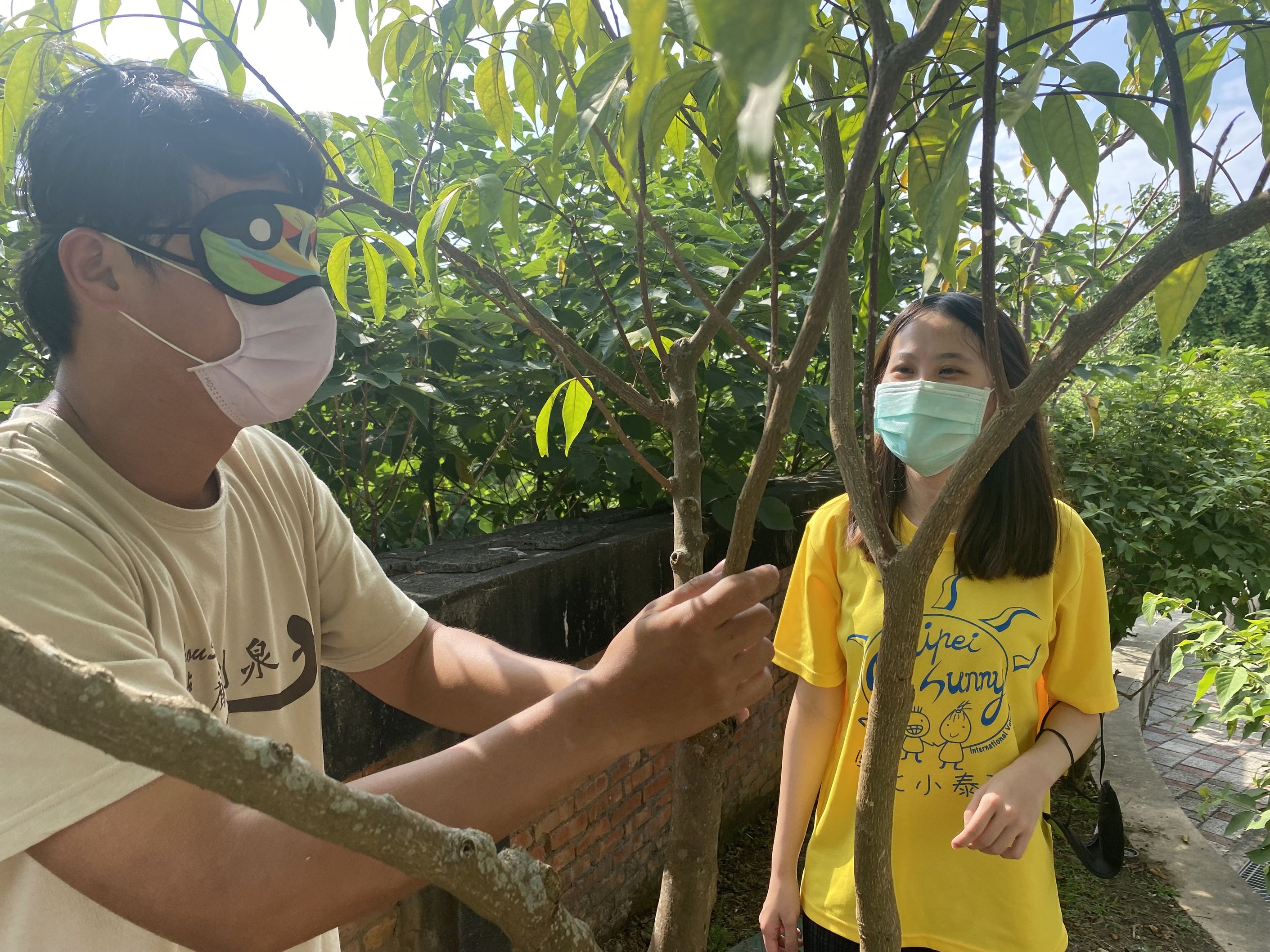 跨越山林到海岸 眼前是另一片天