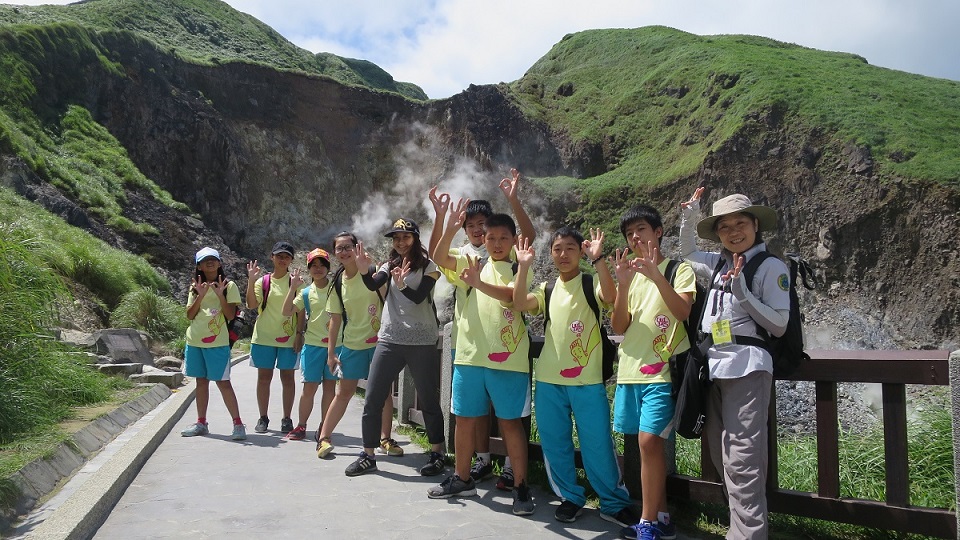 陽明山國家公園第13期解說志工招募,共兩張圖