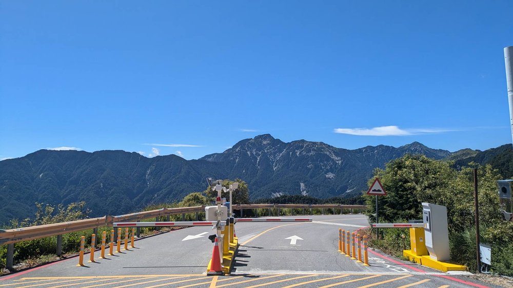 合歡山小風口收費停車場出入口