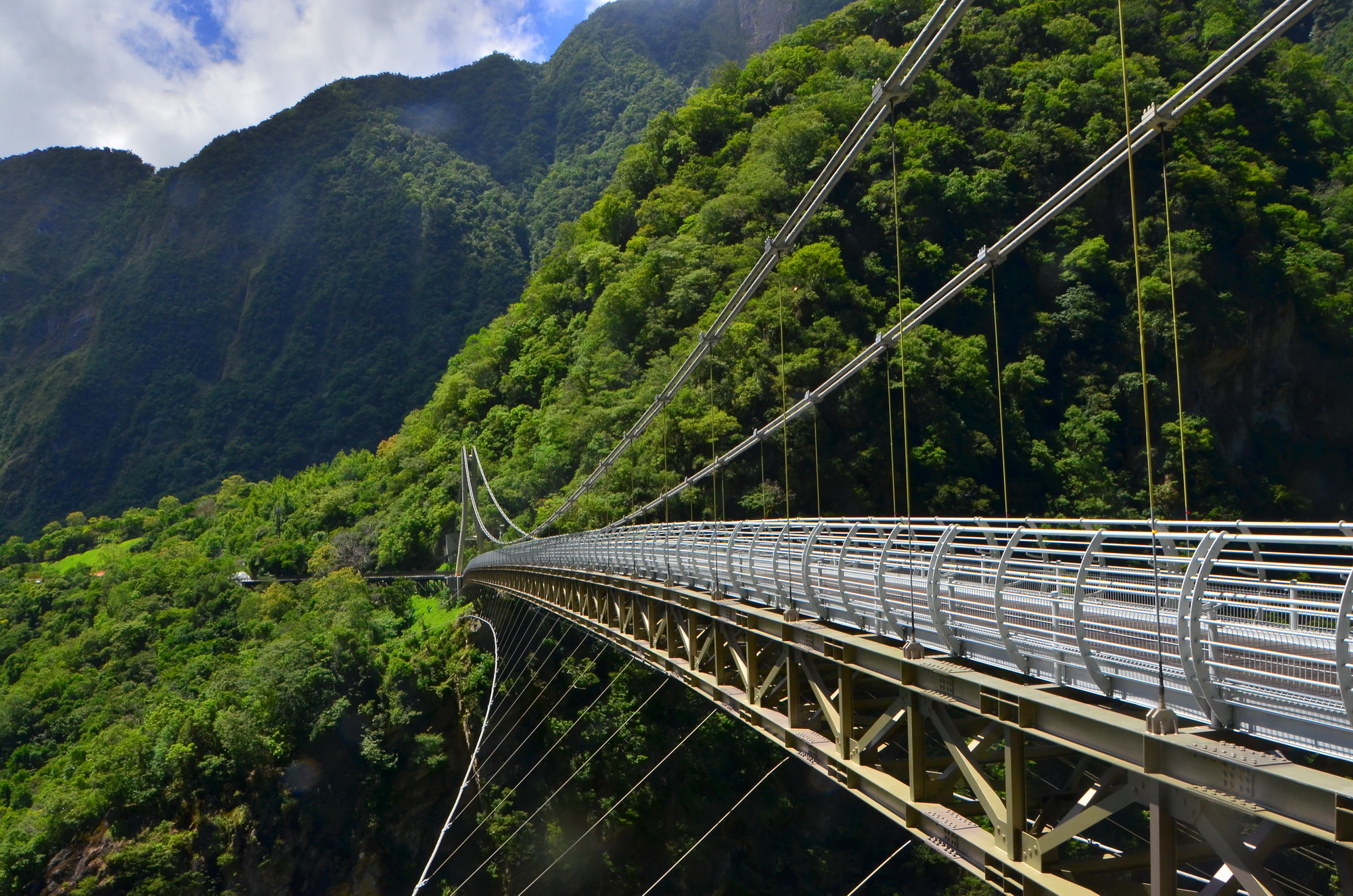 Shanyuan Suspension Bridge source from TNP